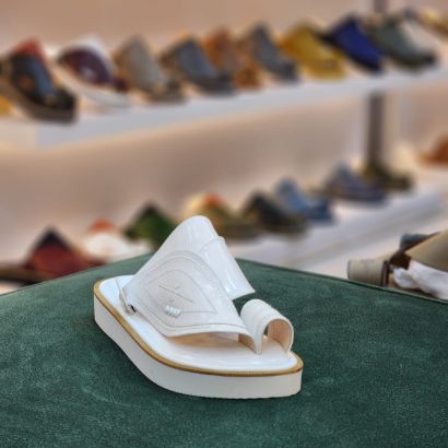 صورة حذاء زبيري مطرز وطني ارضيه دبل و 213